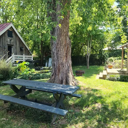 Lily Garden Bed And Breakfast-3